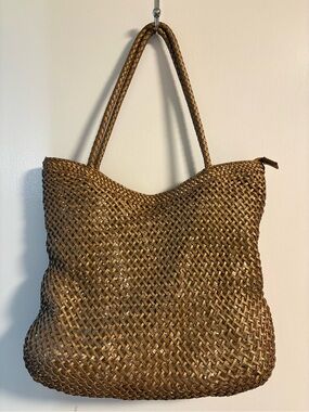 Beautiful Open Woven Faux Leather Tote Bag in Copper - zipper is broken